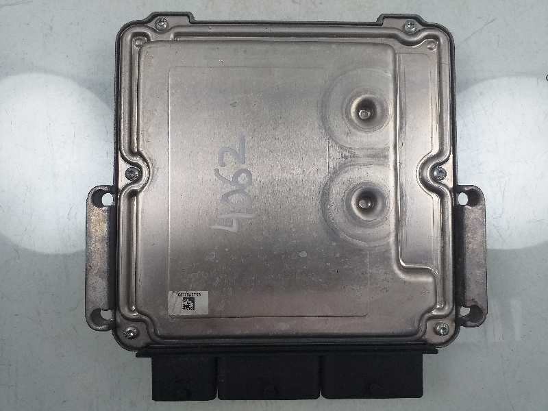 Recambio de centralita motor uce para renault clio iv dynamique referencia OEM IAM 237102747R 0281019148 237102748R