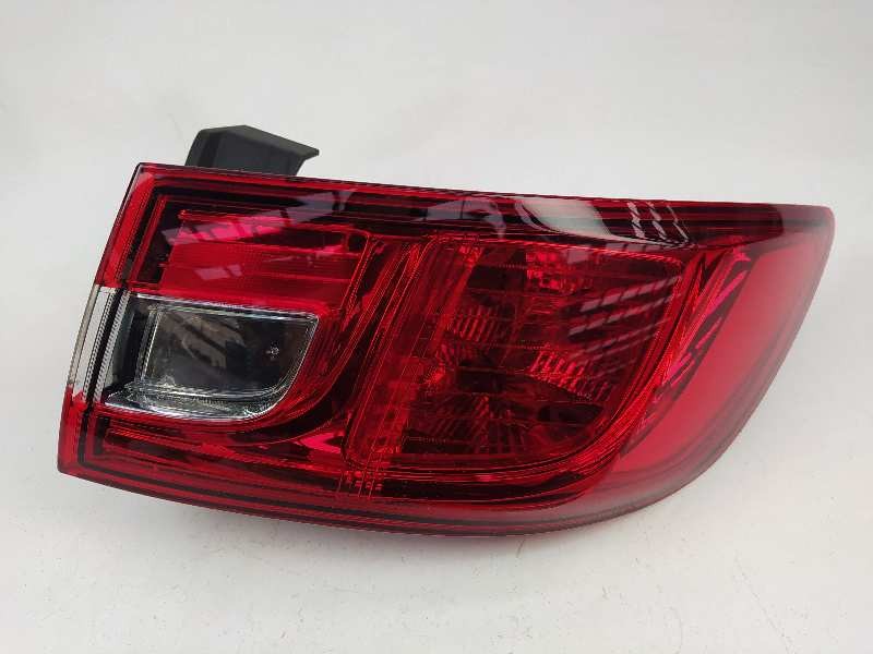 Recambio de piloto trasero derecho para renault clio iv dynamique referencia OEM IAM 265502631R  