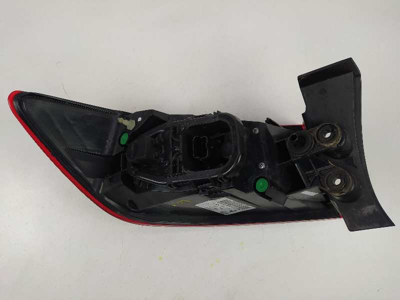 Recambio de piloto trasero derecho para renault clio iv dynamique referencia OEM IAM 265502631R  