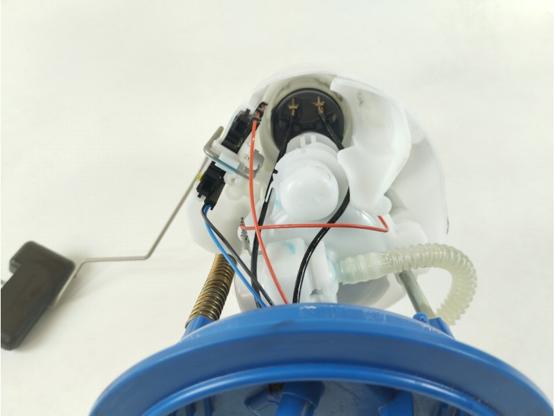 Recambio de bomba combustible para volkswagen t-roc advance referencia OEM IAM 5WA919051A 058020001V 