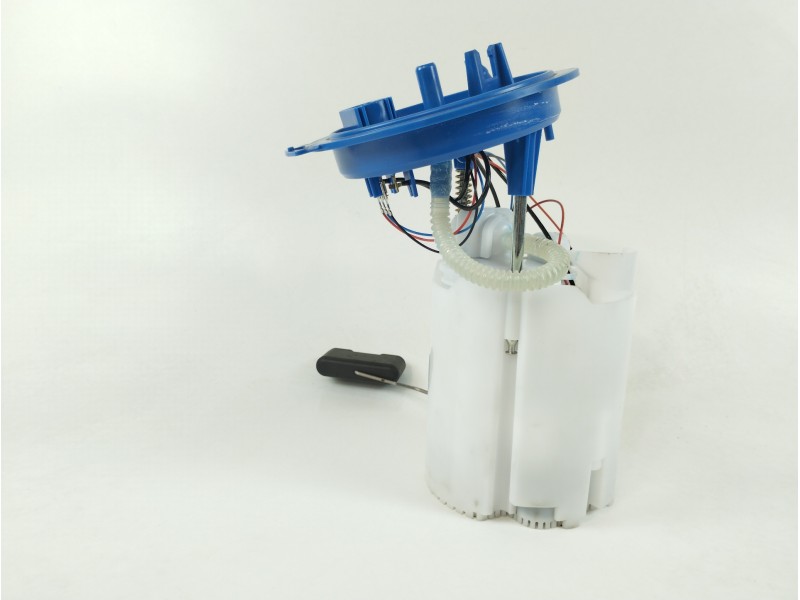 Recambio de bomba combustible para volkswagen t-roc advance referencia OEM IAM 5WA919051A 058020001V 