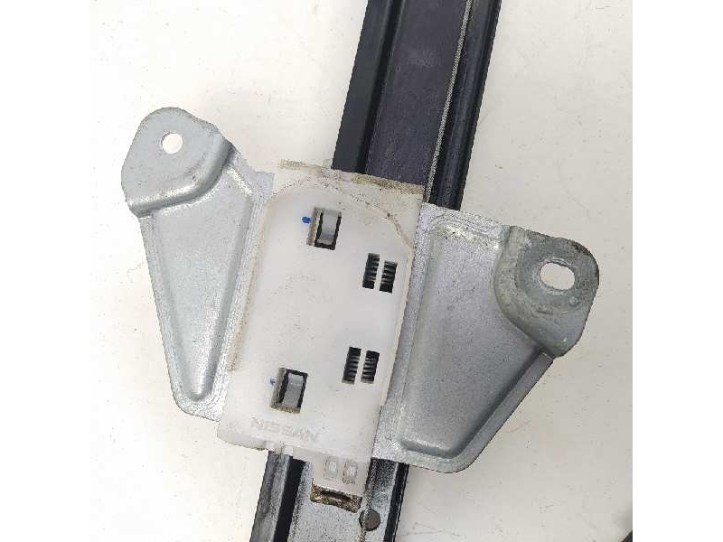 Recambio de elevalunas delantero derecho para nissan nv 200 (m20) nv200 combi comfort referencia OEM IAM 80700BJ30B0C 80730BJ30A