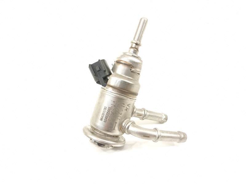 Recambio de inyector para toyota proace city referencia OEM IAM 9842811780  