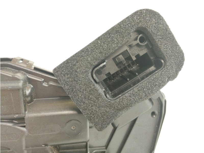 Recambio de cerradura puerta delantera derecha para volkswagen t-roc advance referencia OEM IAM 5TB837016C  