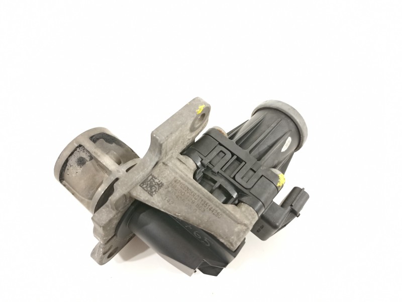 Recambio de valvula egr para nissan nv 200 (m20) nv200 combi comfort referencia OEM IAM 147105308R 8200129863 