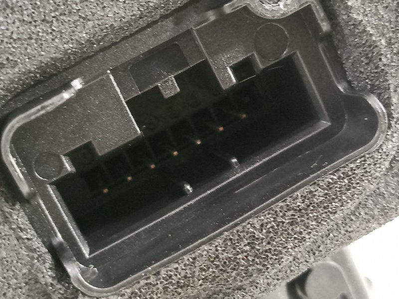 Recambio de cerradura puerta trasera derecha para audi a1 sportback (gba) 25 tfsi básico referencia OEM IAM 5TA839016Q  