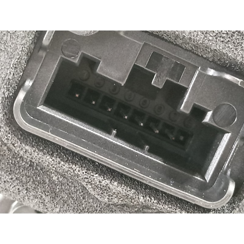 Recambio de cerradura puerta trasera izquierda para audi a1 sportback (gba) 25 tfsi básico referencia OEM IAM 5TA839015Q  