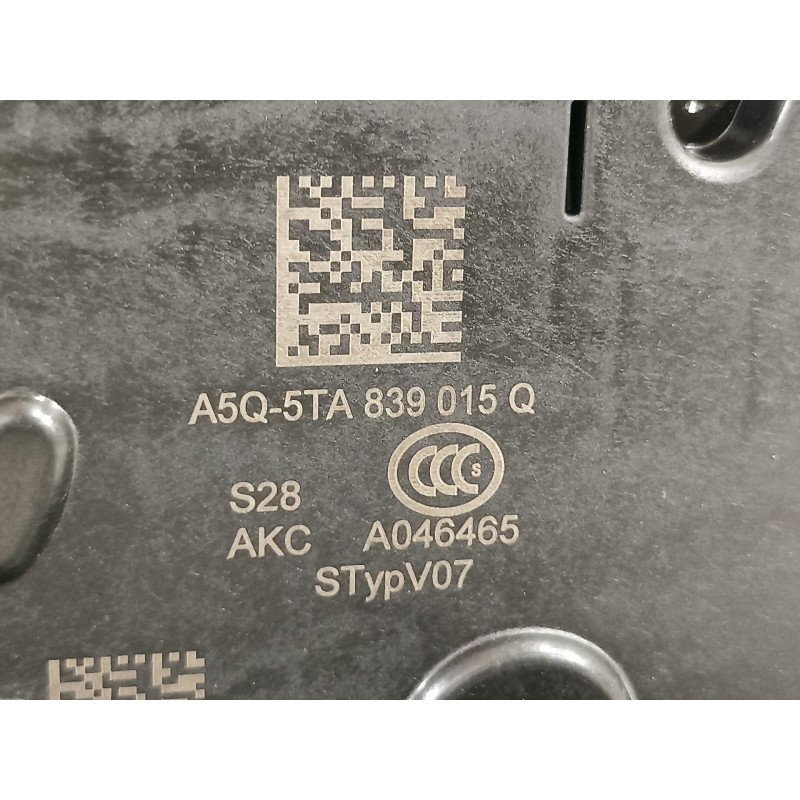 Recambio de cerradura puerta trasera izquierda para audi a1 sportback (gba) 25 tfsi básico referencia OEM IAM 5TA839015Q  