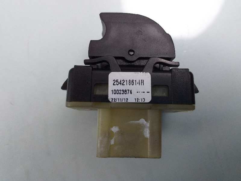 Recambio de mando elevalunas delantero derecho para renault clio iv dynamique referencia OEM IAM 254218614R  