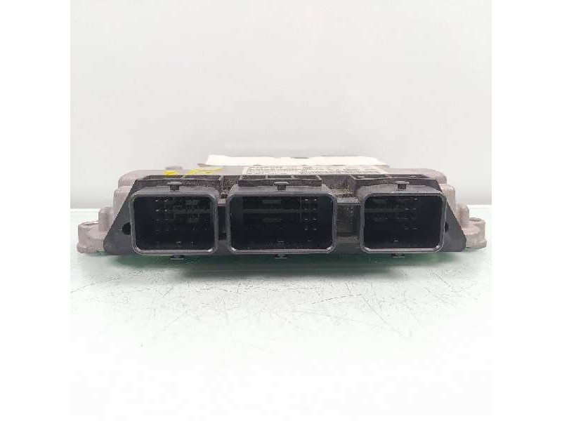 Recambio de centralita motor uce para citroën c4 coupe vtr plus referencia OEM IAM 9662213180 0281013331 9653958980