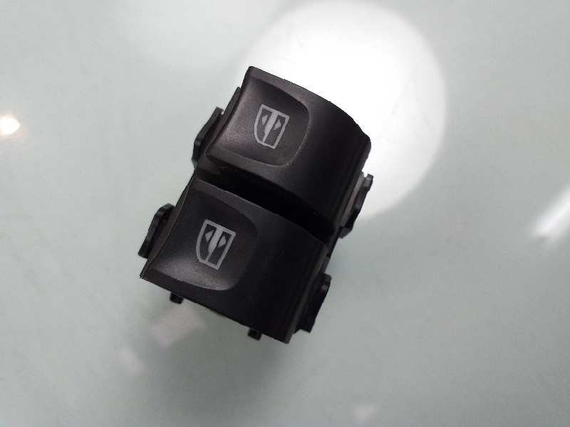 Recambio de mando elevalunas delantero izquierdo para renault clio iv dynamique referencia OEM IAM 254118722R  