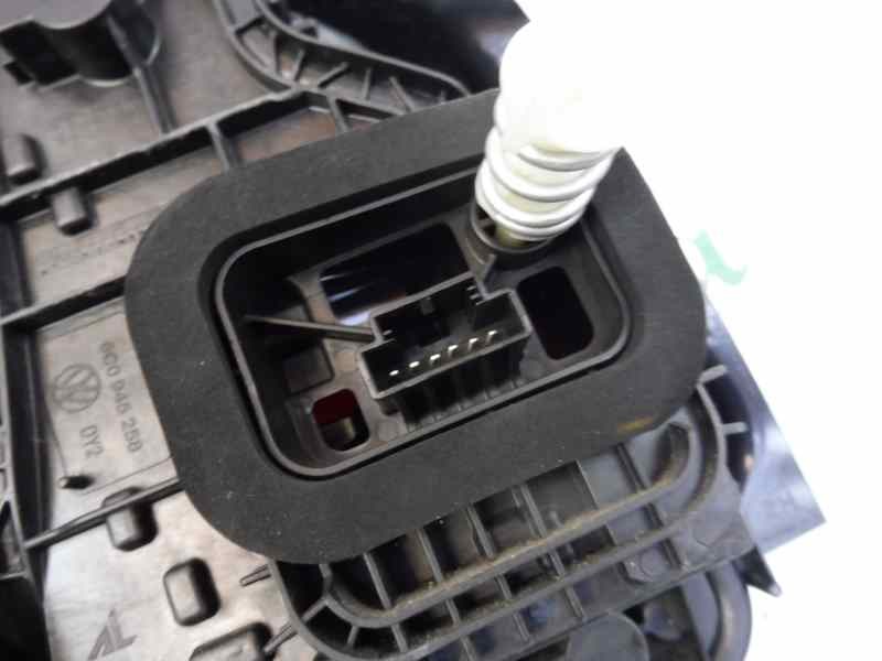 Recambio de piloto trasero derecho para volkswagen polo (6c1) crosspolo referencia OEM IAM 6C0945112B  