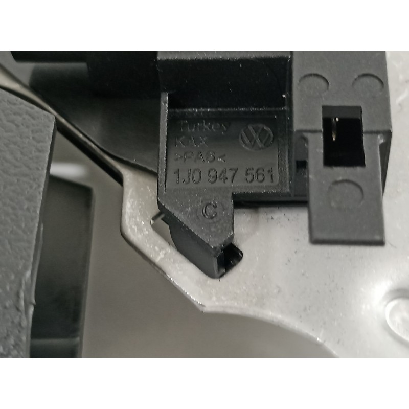 Recambio de palanca freno de mano para audi a1 sportback (gba) 25 tfsi básico referencia OEM IAM 82A711301J  