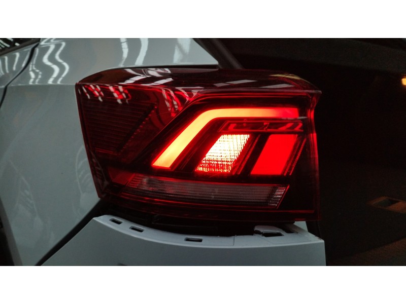 Recambio de piloto trasero izquierdo para volkswagen t-roc advance referencia OEM IAM 2GA945095D 2891000402 