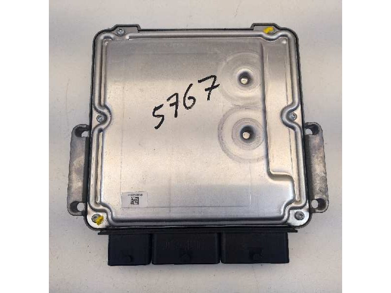 Recambio de centralita motor uce para dacia sandero ambiance referencia OEM IAM 237102213R 0281030439 237104128R