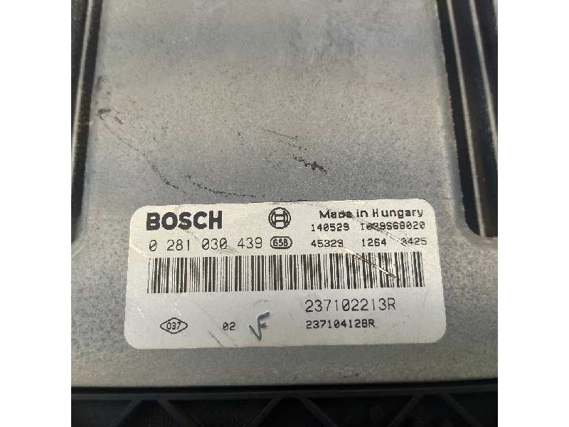 Recambio de centralita motor uce para dacia sandero ambiance referencia OEM IAM 237102213R 0281030439 237104128R