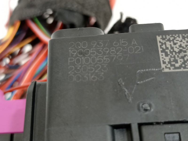 Recambio de caja reles / fusibles para audi a1 sportback (gba) 25 tfsi básico referencia OEM IAM 2Q0937615A  