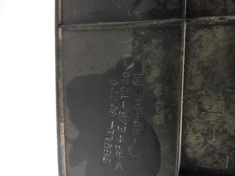 Recambio de apoyabrazos central para toyota land cruiser (j15) basis referencia OEM IAM 5891160220  