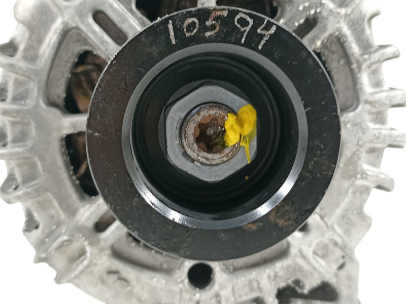 Recambio de alternador para opel astra j lim. 1.6 cdti dpf referencia OEM IAM 13586366  