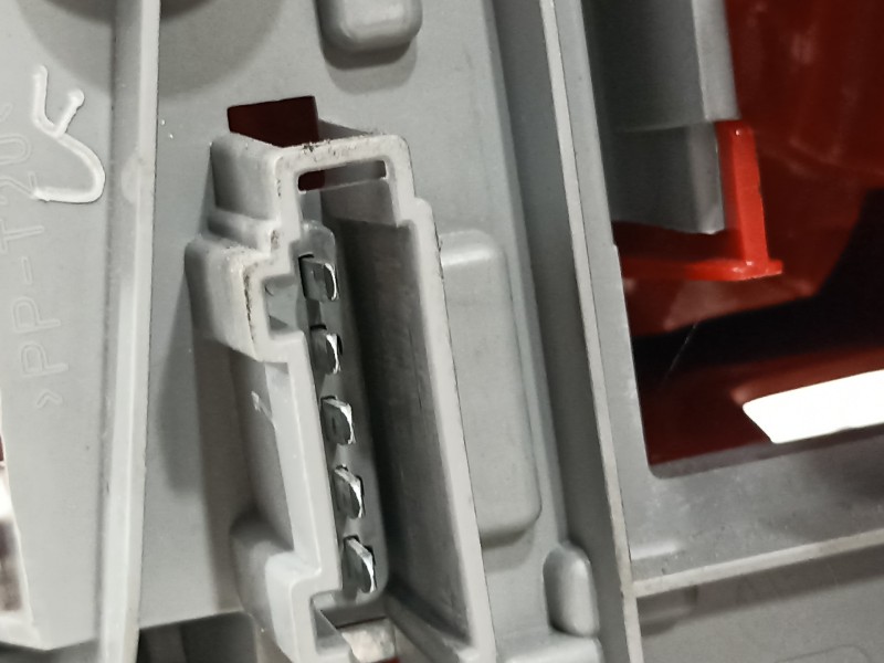 Recambio de piloto trasero izquierdo para volkswagen golf v variant (1k5) highline referencia OEM IAM 1K9945095D 1K9945111A 