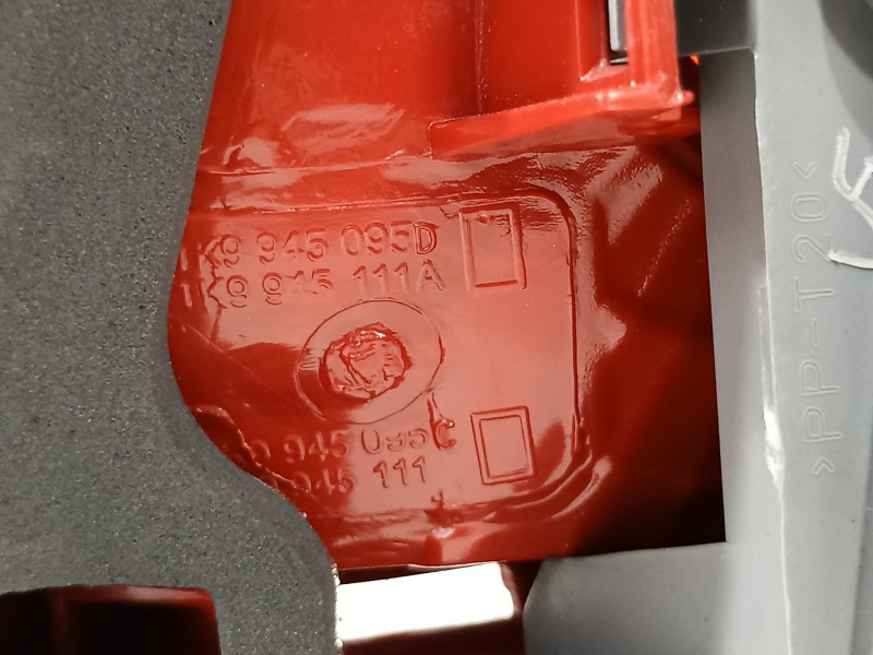 Recambio de piloto trasero izquierdo para volkswagen golf v variant (1k5) highline referencia OEM IAM 1K9945095D 1K9945111A 