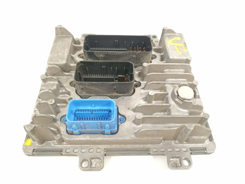 Recambio de centralita motor uce para opel astra j lim. 1.6 cdti dpf referencia OEM IAM 55484738  