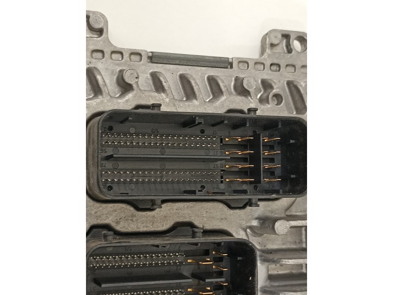 Recambio de centralita motor uce para opel astra j lim. 1.6 cdti dpf referencia OEM IAM 55484738  