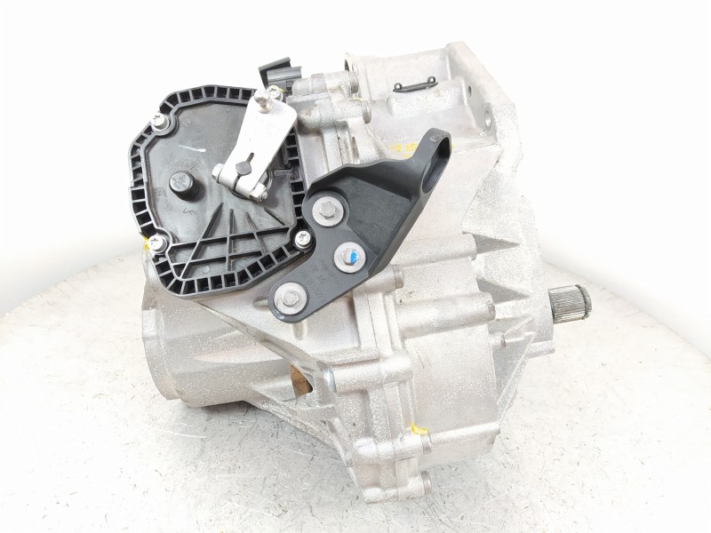 Recambio de caja cambios para volkswagen t-roc advance referencia OEM IAM URK  