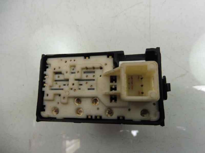 Recambio de mando elevalunas trasero izquierdo para toyota land cruiser (j15) basis referencia OEM IAM 8723J99  