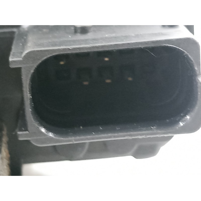 Recambio de cerradura puerta delantera derecha para opel astra j lim. 1.6 cdti dpf referencia OEM IAM 13579523  