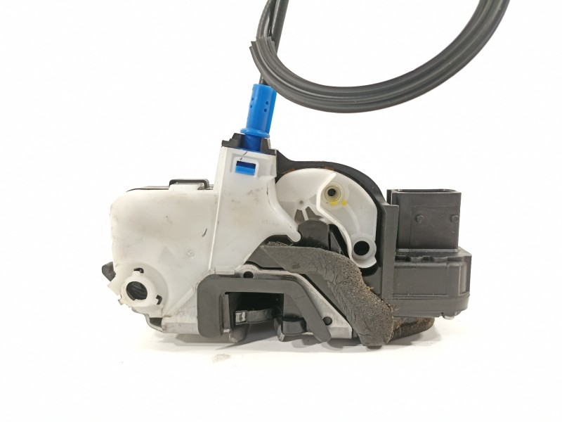 Recambio de cerradura puerta delantera derecha para opel astra j lim. 1.6 cdti dpf referencia OEM IAM 13579523  