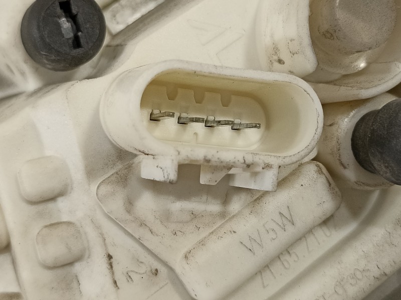 Recambio de piloto trasero izquierdo para opel astra j lim. 1.6 cdti dpf referencia OEM IAM 1222087  