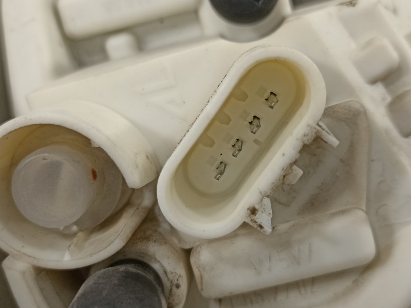 Recambio de piloto trasero derecho para opel astra j lim. 1.6 cdti dpf referencia OEM IAM 13306454 13262012 