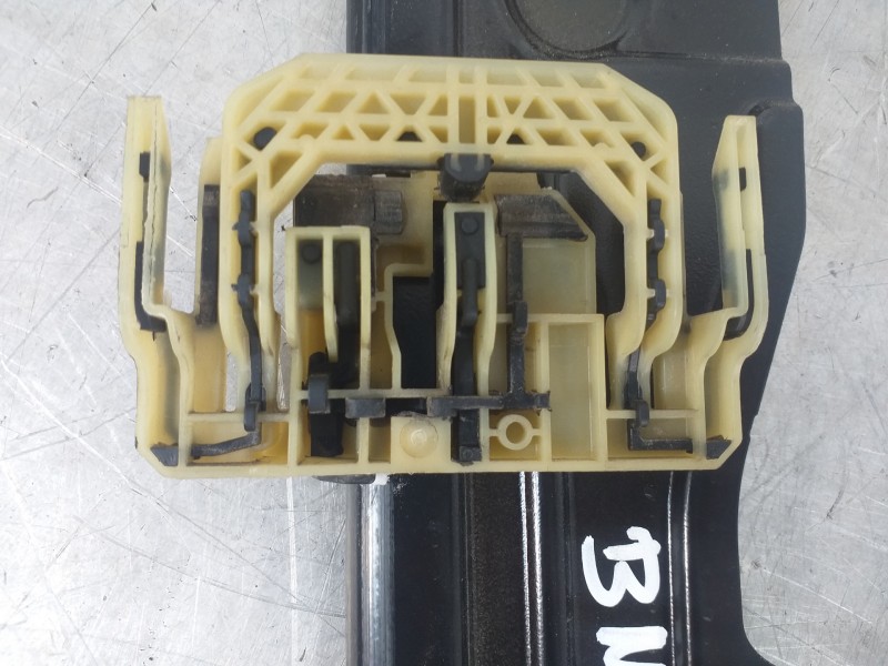 Recambio de elevalunas delantero izquierdo para bmw serie 5 touring (f11) 530d xdrive referencia OEM IAM 7182131 7248171 