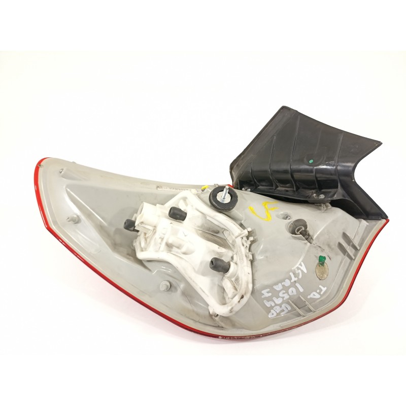 Recambio de piloto trasero derecho para opel astra j lim. 1.6 cdti dpf referencia OEM IAM 13306454 13262012 