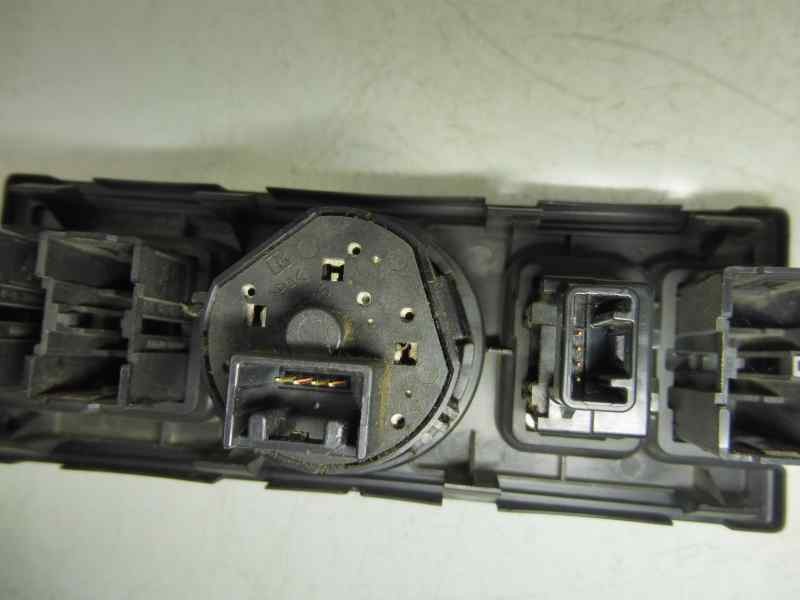 Recambio de mando multifuncion para toyota land cruiser (j15) basis referencia OEM IAM   