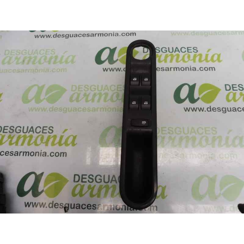 Recambio de mando elevalunas delantero izquierdo para renault espace iv (jk0) grand espace initiale referencia OEM IAM 820051935