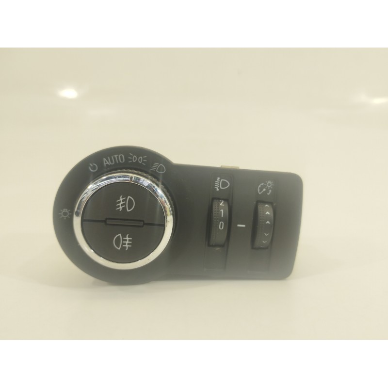 Recambio de mando luces para opel astra j lim. 1.6 cdti dpf referencia OEM IAM 13268702 251507 423154