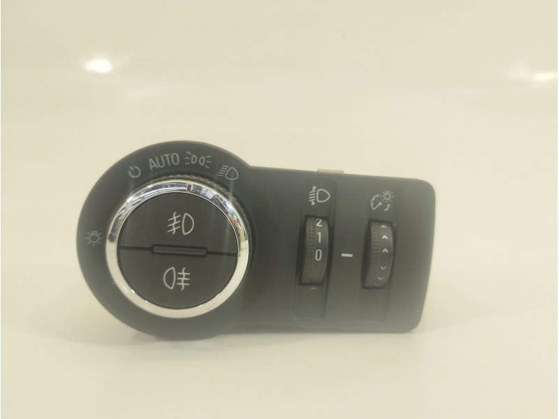 Recambio de mando luces para opel astra j lim. 1.6 cdti dpf referencia OEM IAM 13268702 251507 423154