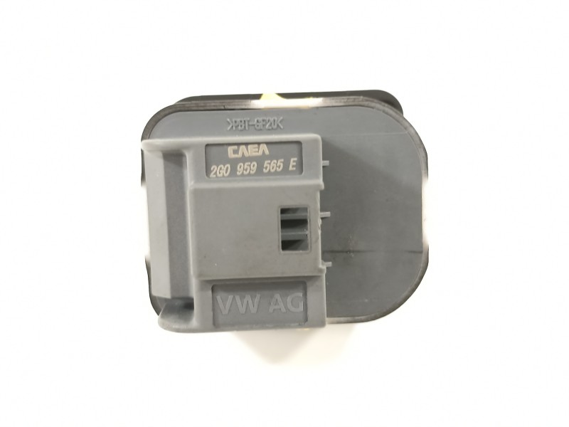 Recambio de mando retrovisor para audi a1 sportback (gba) 25 tfsi básico referencia OEM IAM 2G0959565E  