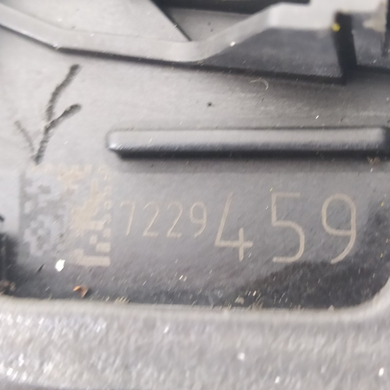 Recambio de cerradura puerta trasera izquierda para bmw serie 5 touring (f11) 530d xdrive referencia OEM IAM 51227229459 7229459