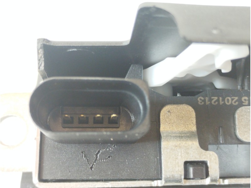 Recambio de cerradura maletero / porton para volkswagen polo (6c1) crosspolo referencia OEM IAM 6R0827505F  