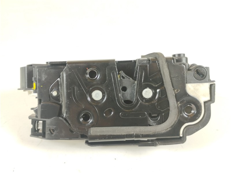 Recambio de cerradura puerta trasera derecha para volkswagen polo (6c1) crosspolo referencia OEM IAM 6R4839016A  