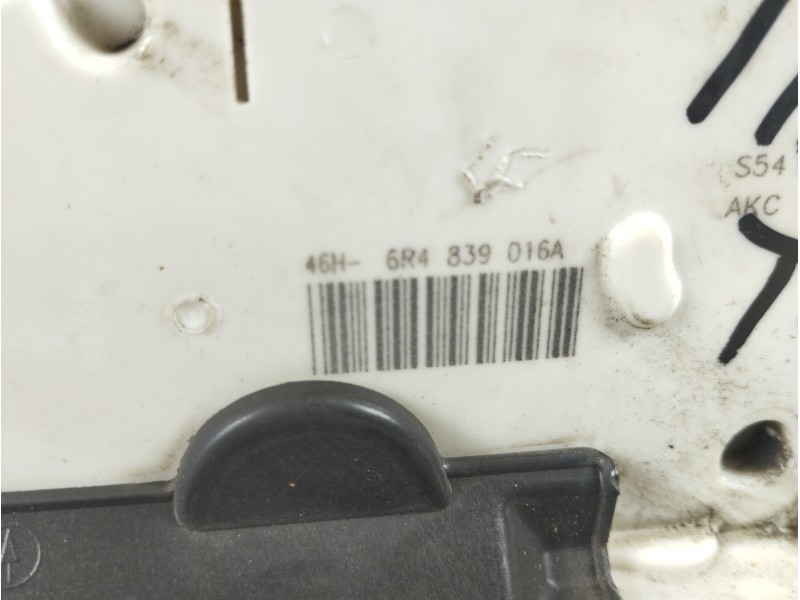 Recambio de cerradura puerta trasera derecha para volkswagen polo (6c1) crosspolo referencia OEM IAM 6R4839016A  