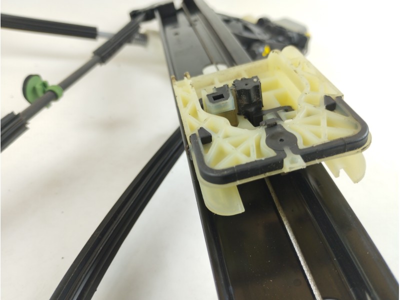 Recambio de elevalunas delantero derecho para volkswagen t-roc advance referencia OEM IAM 2GA837462F 5Q0959801A 0130822715