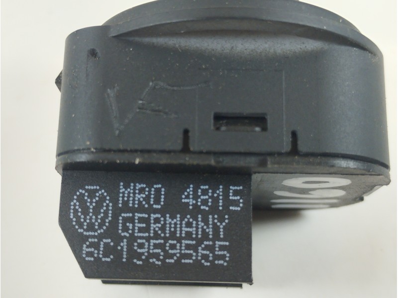 Recambio de mando retrovisor para volkswagen polo (6c1) crosspolo referencia OEM IAM 6C1959565  