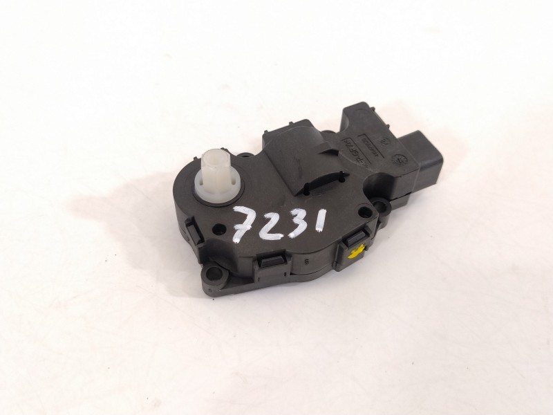 Recambio de motor apertura trampillas climatizador para bmw serie 5 touring (f11) 530d xdrive referencia OEM IAM EFB490 K9749007