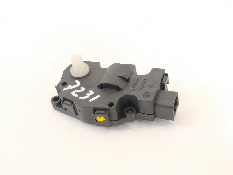 Recambio de motor apertura trampillas climatizador para bmw serie 5 touring (f11) 530d xdrive referencia OEM IAM EFB490 K9749007