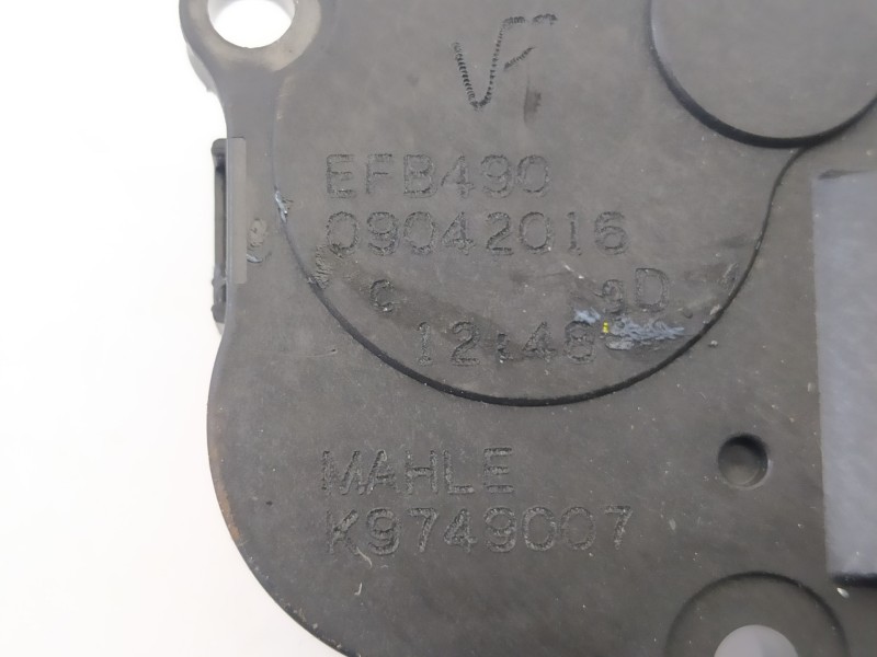 Recambio de motor apertura trampillas climatizador para bmw serie 5 touring (f11) 530d xdrive referencia OEM IAM EFB490 K9749007