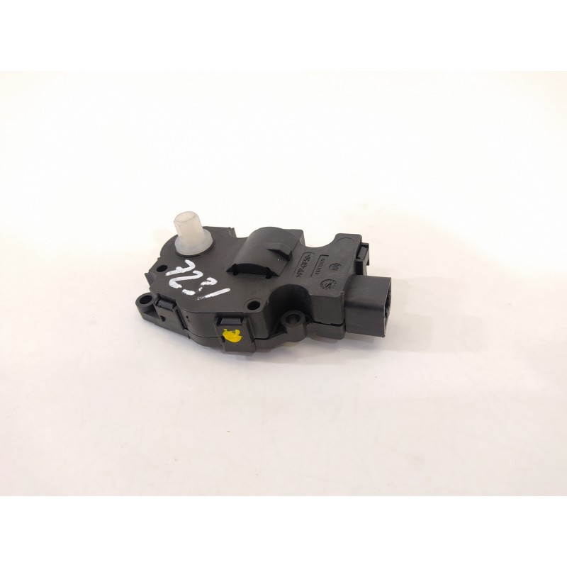 Recambio de motor apertura trampillas climatizador para bmw serie 5 touring (f11) 530d xdrive referencia OEM IAM EFB490 K9749007